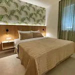 Apartamento Punta By Interhome